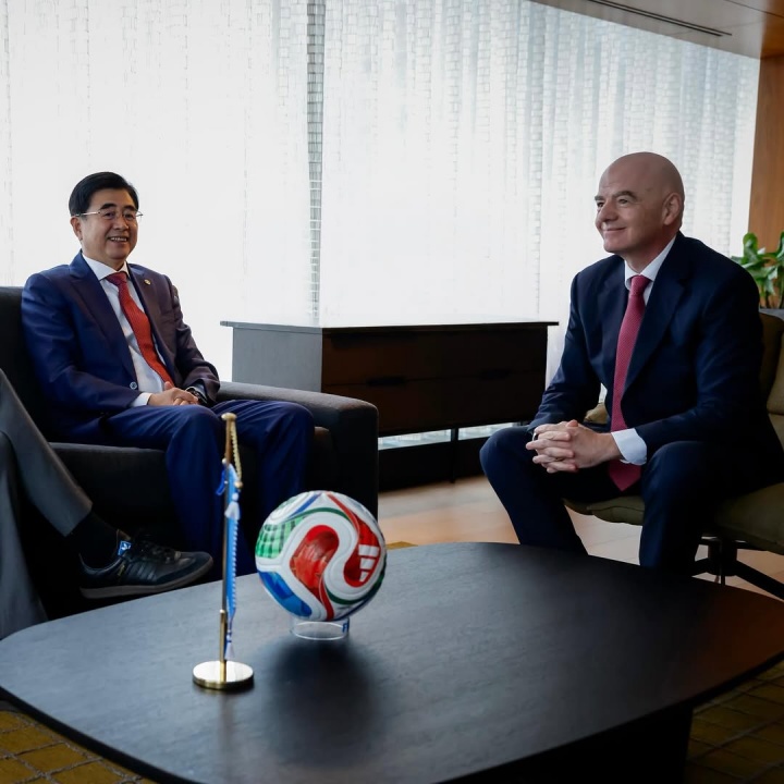 因凡蒂諾溫哥華會見宋凱 FIFA前進計劃推動中國足球體系重組