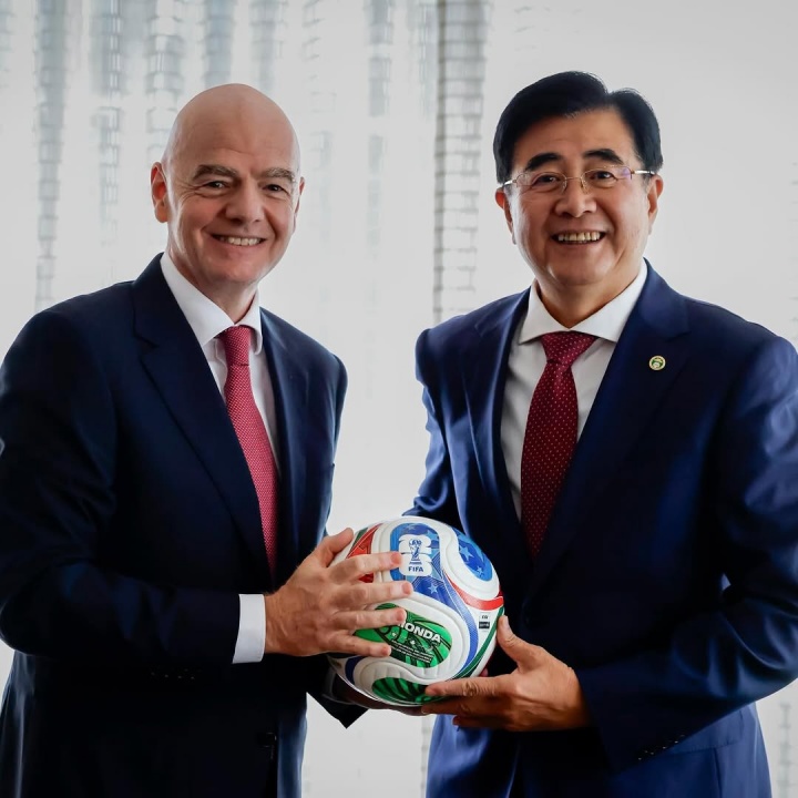 因凡蒂諾溫哥華會見宋凱 FIFA前進計劃推動中國足球體系重組