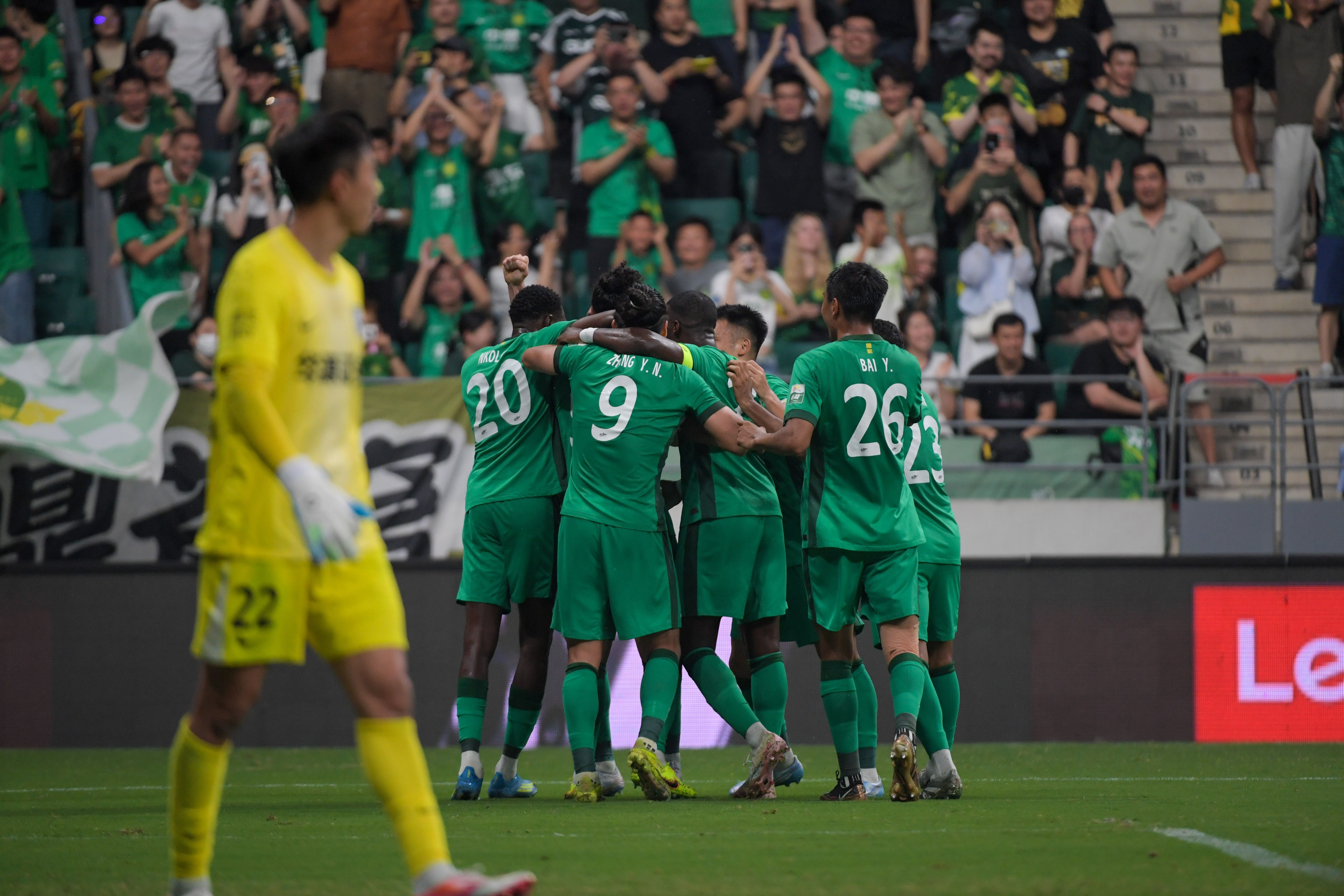 國安1-0三鎮(zhèn)：張稀哲傷退，拉莫斯頭球定勝局